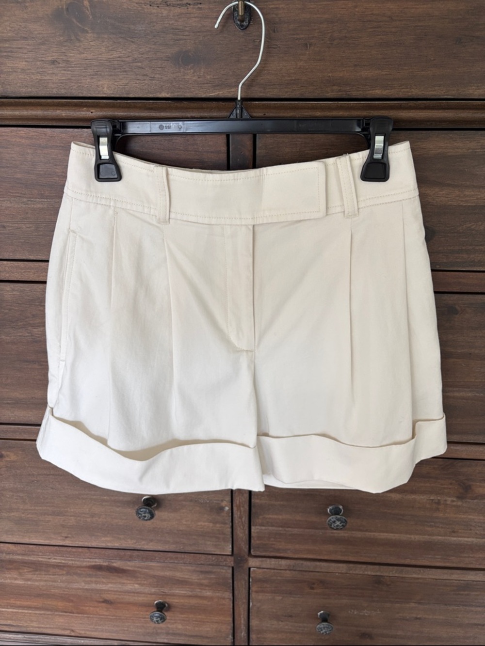 Club Monaco Cream High-Waist Pleated Shorts